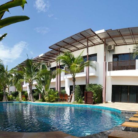 Oasis Garden & Pool Villa At Vip Resort Ban Phe Exterior photo