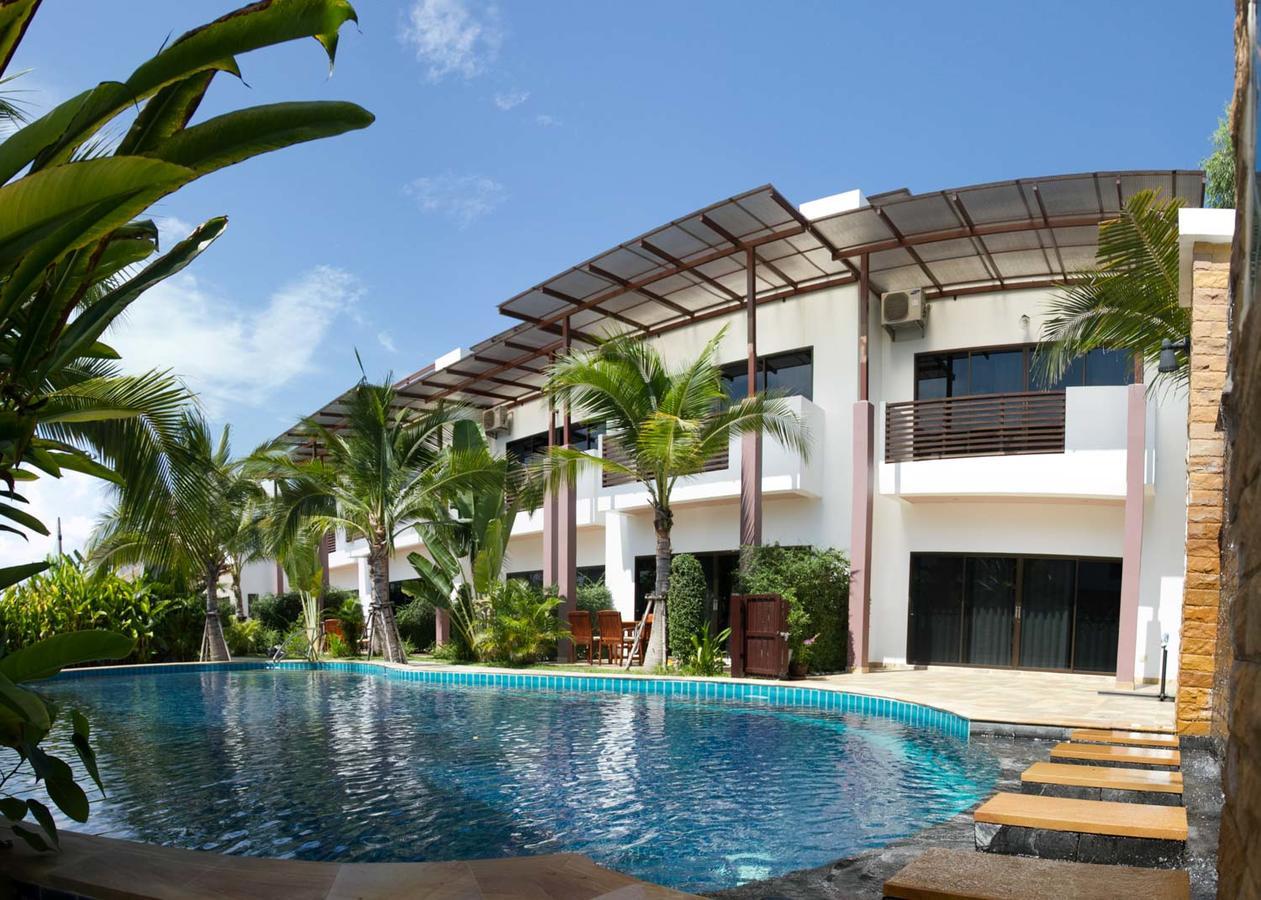 Oasis Garden & Pool Villa At Vip Resort Ban Phe Exterior photo